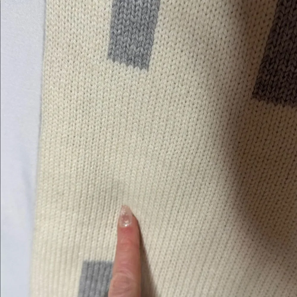 Athleta Cream and Gray Wool/Cashmere Knit Scarf. NWT.